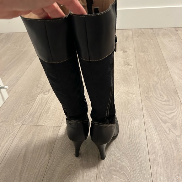 Coach leather and suede black boots - Picture 3 of 11